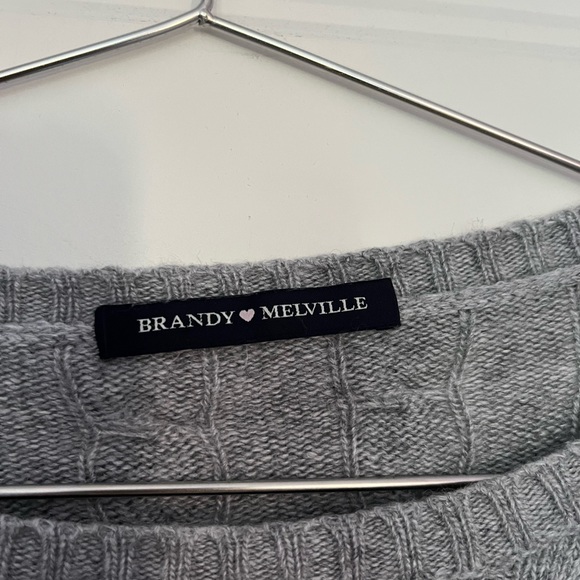 Brandy Melville grey cropped sweater - Picture 2 of 4